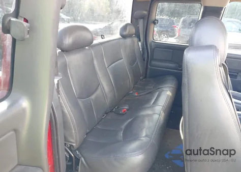 2005 Chevrolet Silverado 1500 Z71 from USA, damaged, VIN 1GCEK19B65Z113674